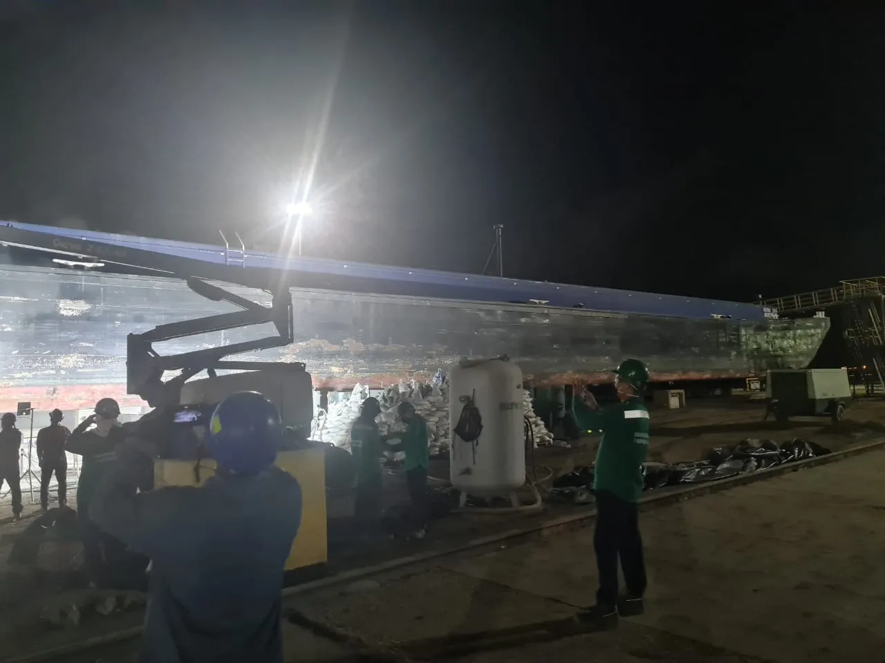 Sandblasting en estructura marítima offshore